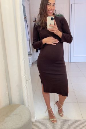 Vestido Gestante Midi Canelado Jade Marrom